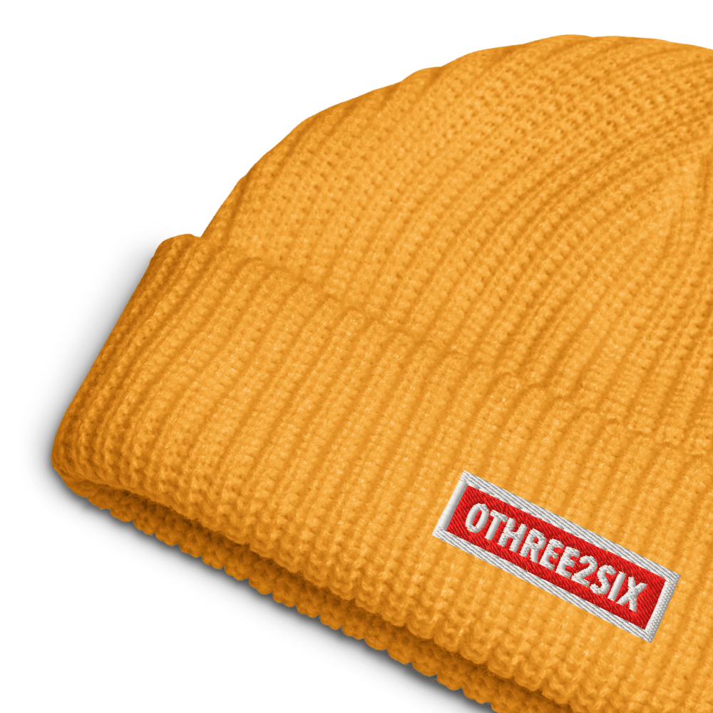 HATS & BEANIES